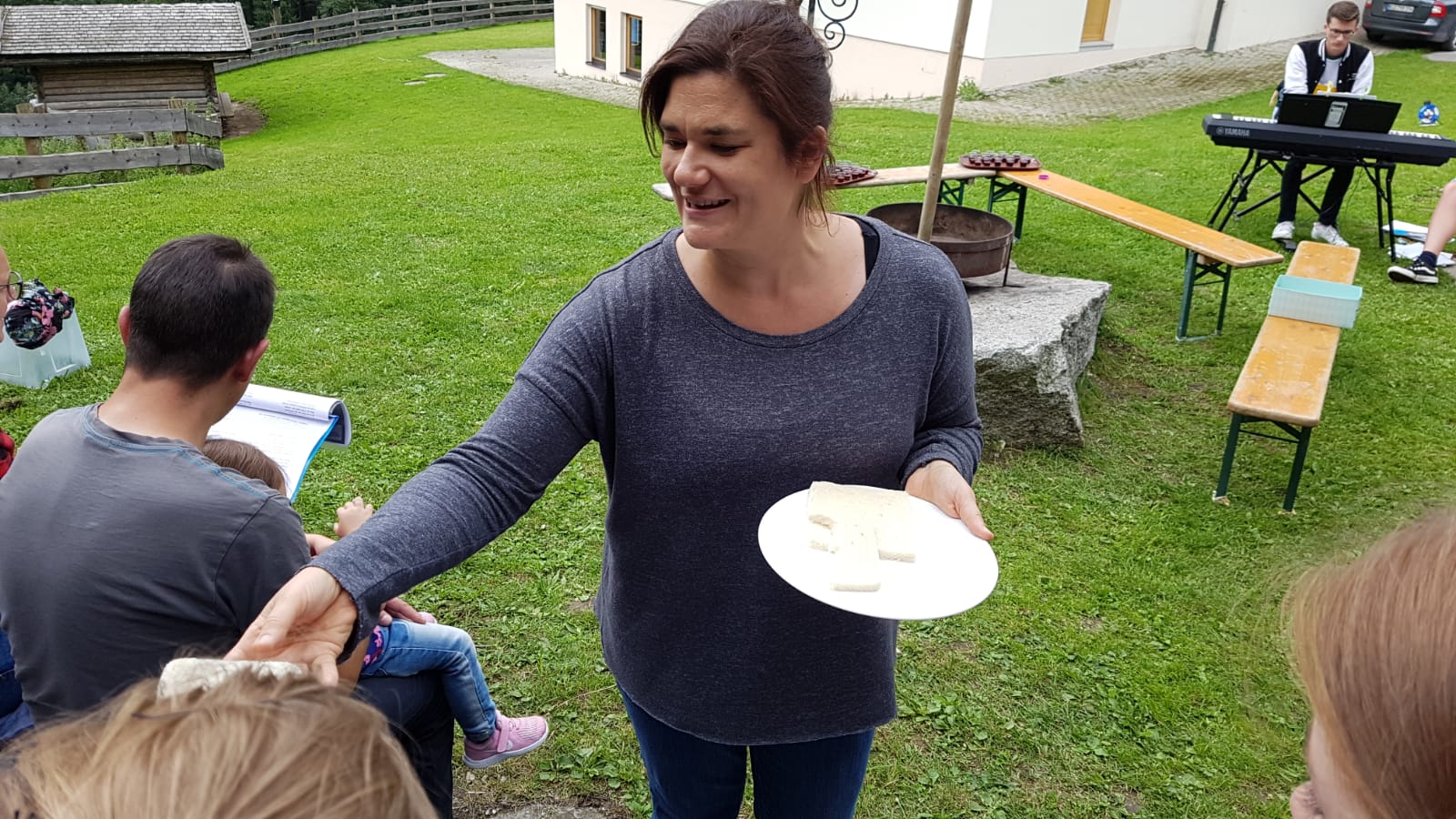 Gottesdienst (3) - evangelischekircheissum.de